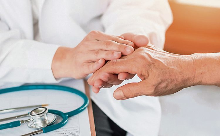 Plantean potenciar los programas de atención para los adultos mayores