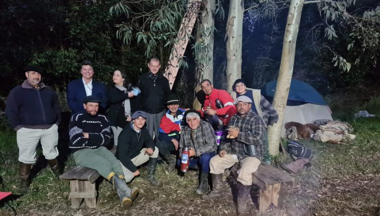 Sin tierra no hay raíces