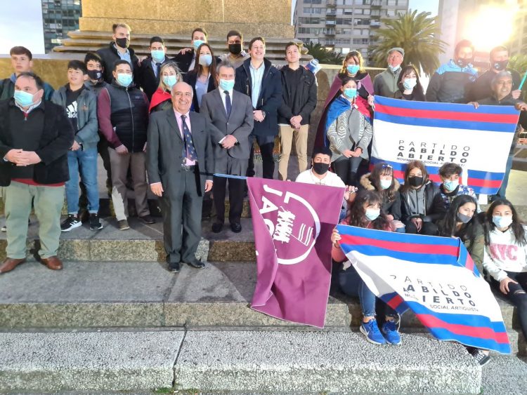 La juventud de Cabildo Abierto homenajeó a José Gervasio Artigas