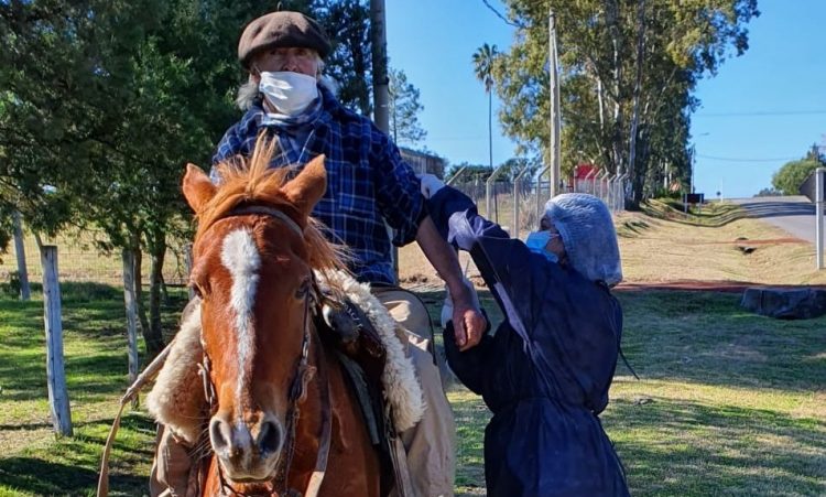 Fue aprobada la tercera dosis en personas mayores de 60 años