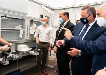 El MIDES recibió equipamiento para personas con discapacidad donado por la compañía alemana Ottobock