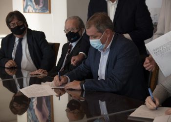 UTE y la Intendencia de Florida firmaron convenios sobre la movilidad eléctrica