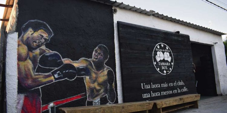 Escuela de boxing Tassara y el club de Leones se unen para detectar problemas de salud