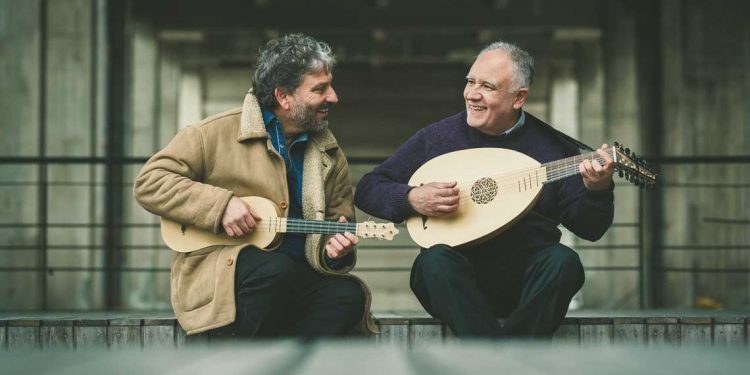 El laúd: un antiguo instrumento que busca su lugar en Uruguay