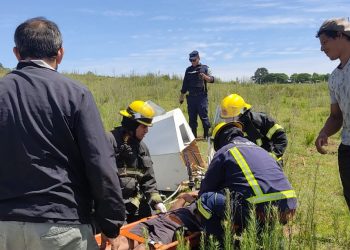 Aeronave “artesanal” cayó en Rivera. El piloto salvó su vida