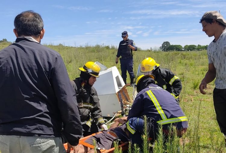 Aeronave “artesanal” cayó en Rivera. El piloto salvó su vida