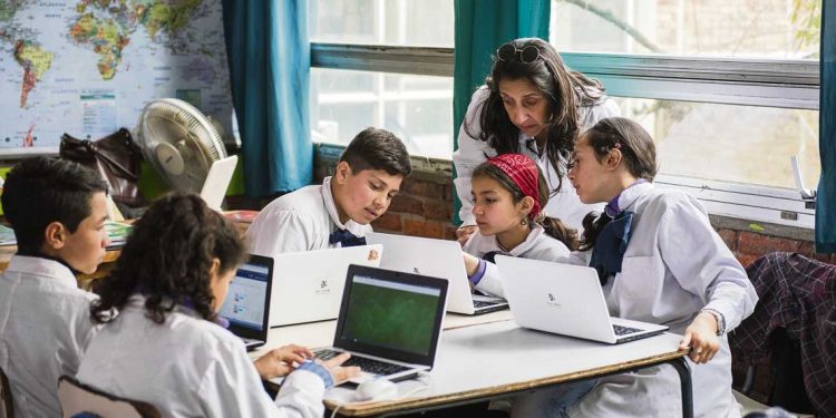 Olimpiadas de Robótica: el exitoso certamen que crece e involucra a miles de escolares