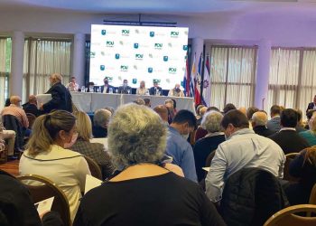 Intendentes y ediles fortalecen sus congresos nacionales