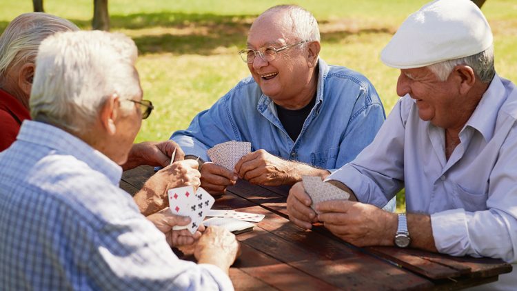 El desafío de crear una “cultura positiva” respecto a los adultos mayores