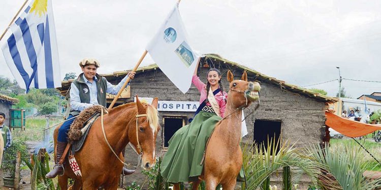 Minas de Corrales: Jóvenes estudiantes recrean el pasado en la Villa