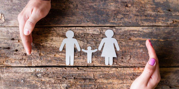 Siguen abiertas distintas polémicas legislativas sobre cuestiones filiales