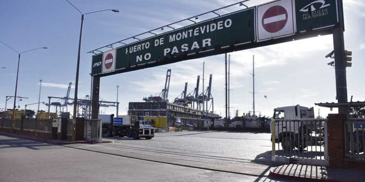 “Existe una necesidad de eliminar la burocracia del puerto”