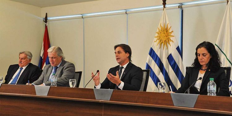 Gobierno uruguayo busca un “punto medio” en el Mercosur