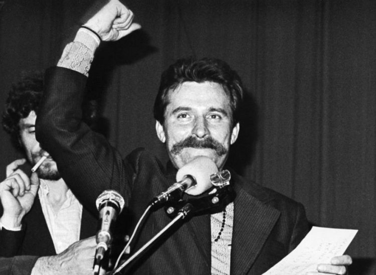 Del lector: La revolución traicionada