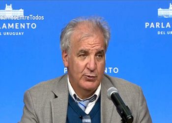 Discrepancia con el Comisionado Dr. Petit