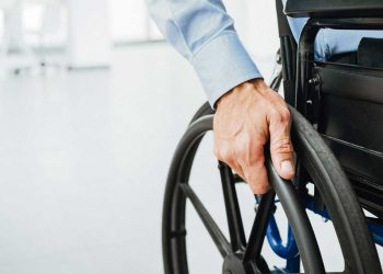 Eduardo González: un policía baleado hace 22 años que sigue buscando trabajo