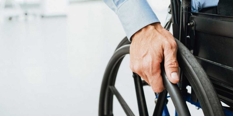 Eduardo González: un policía baleado hace 22 años que sigue buscando trabajo