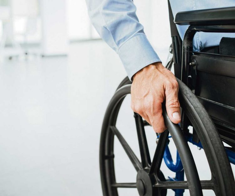 Eduardo González: un policía baleado hace 22 años que sigue buscando trabajo