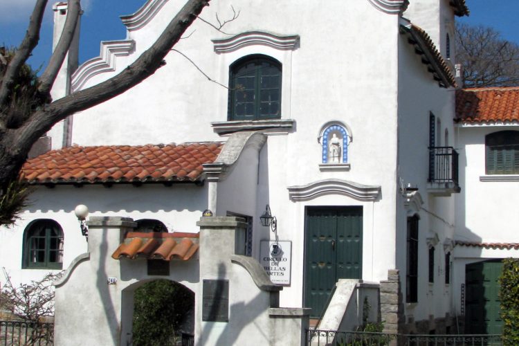 Breve anatomía del arte y la sociedad uruguaya