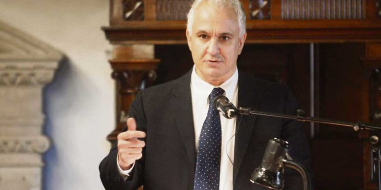 La universidad liberal: de Bloom a Boghossian
