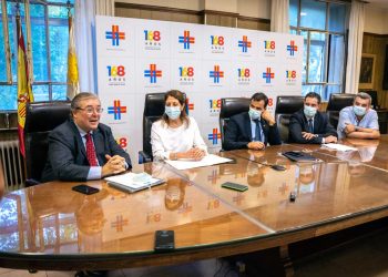 Asociación Española firma convenio de beneficio complementario por maternidad