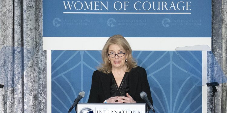 El zorro en el gallinero