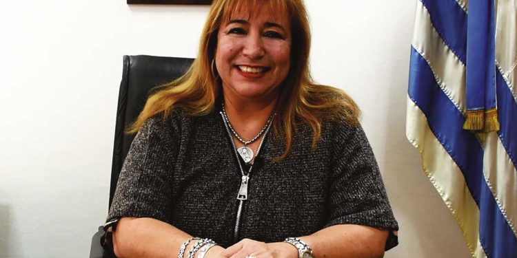 Irene Moreira: Nuestro “énfasis está en construir el mayor número de viviendas”