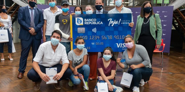 El Banco República y el INJU presentaron la nueva Tarjeta Joven
