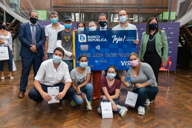 El Banco República y el INJU presentaron la nueva Tarjeta Joven
