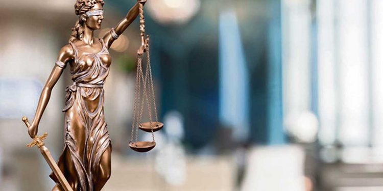 Editorial: Recuperar las garantías fundamentales