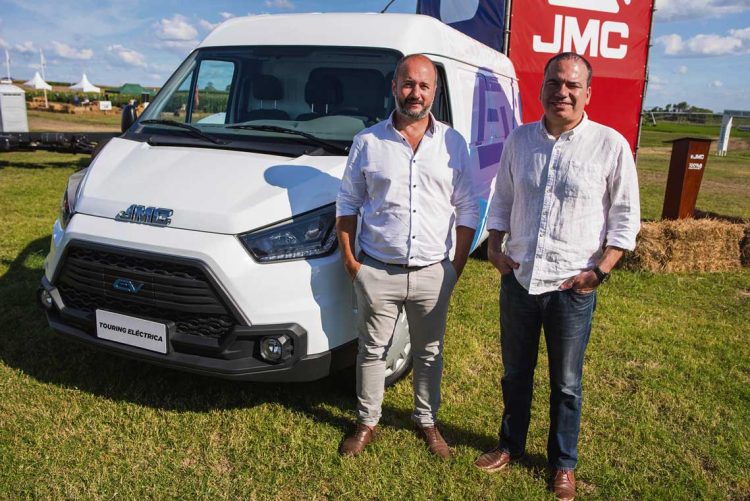 En el medio rural también crece la atención por los vehículos eléctricos