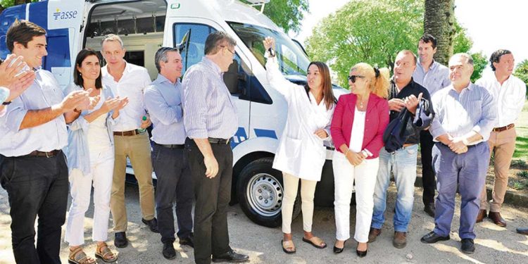 Ambulancia y urgentes refacciones para el Hospital de José Batlle y Ordoñez