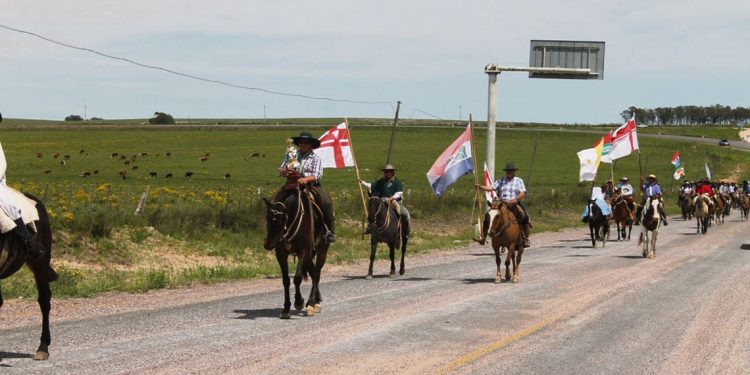 Devotos de la Virgen hacen la segunda Marcha Peregrinación a caballo
