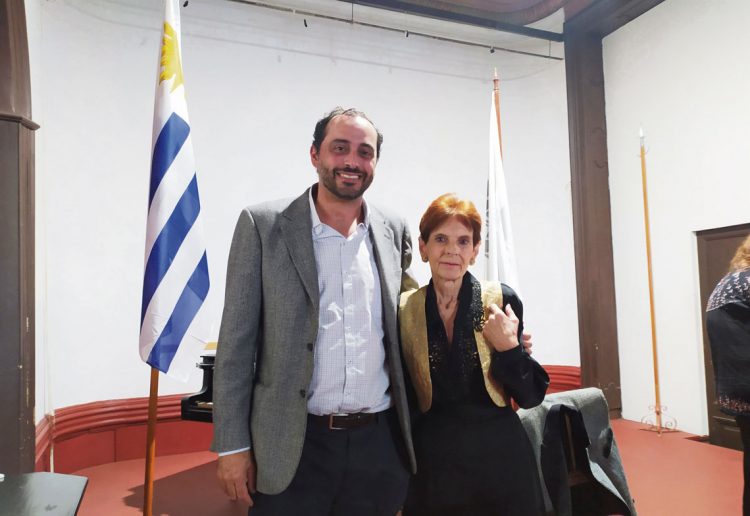 Con gran emoción, AEDI realizó la entrega de premios del 43° Concurso Literario Dr. Alberto Manini Ríos