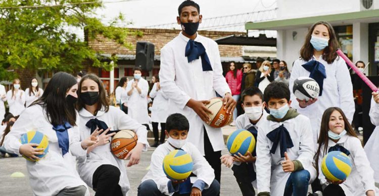 Eduardo Ulloa: “El programa Vamos Equipo está plantando semillas para el futuro”