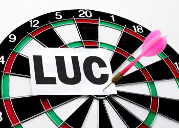 Los últimos dardos contra la LUC