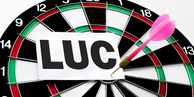 Los últimos dardos contra la LUC