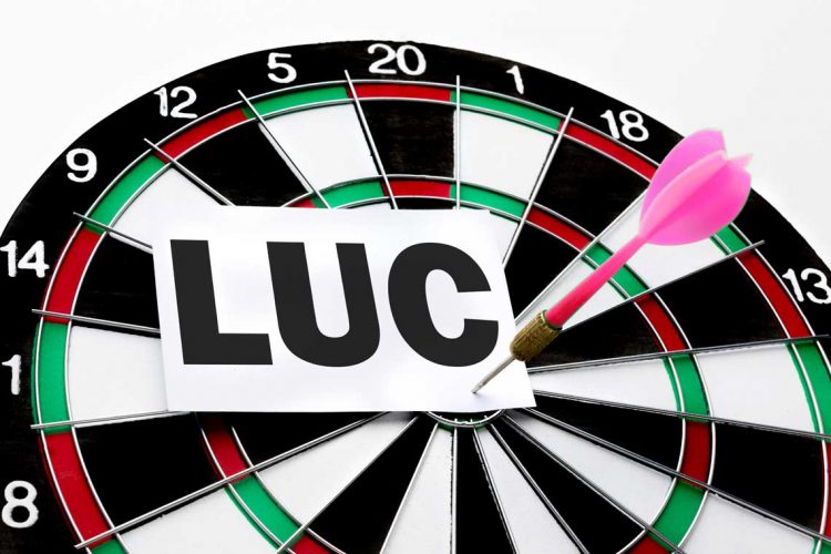 Los últimos dardos contra la LUC