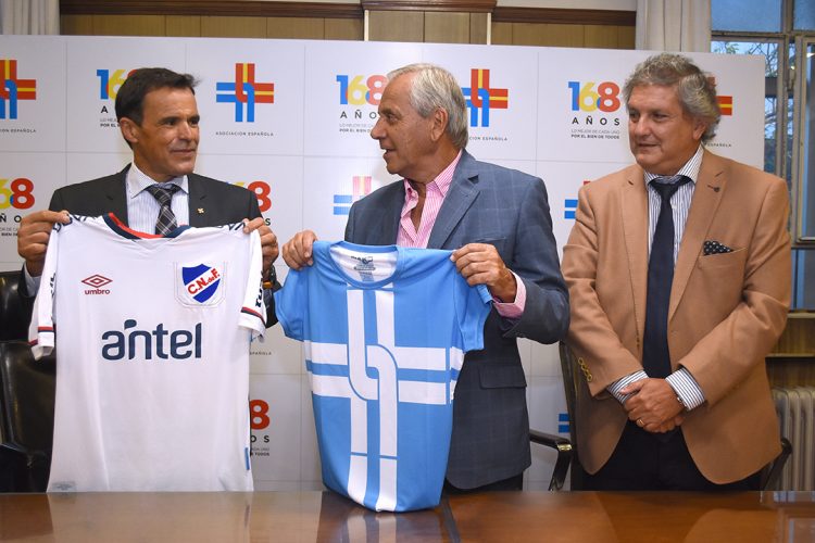 Los grandes del fútbol uruguayo renuevan con la Asociación Española