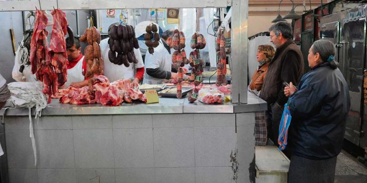 Mientras Uruguay no baja, Brasil sube
