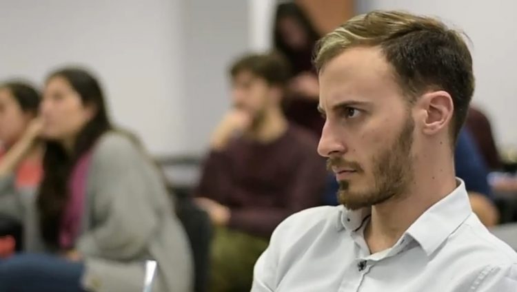 La importancia de internalizar la ignorancia en la toma de decisiones políticas