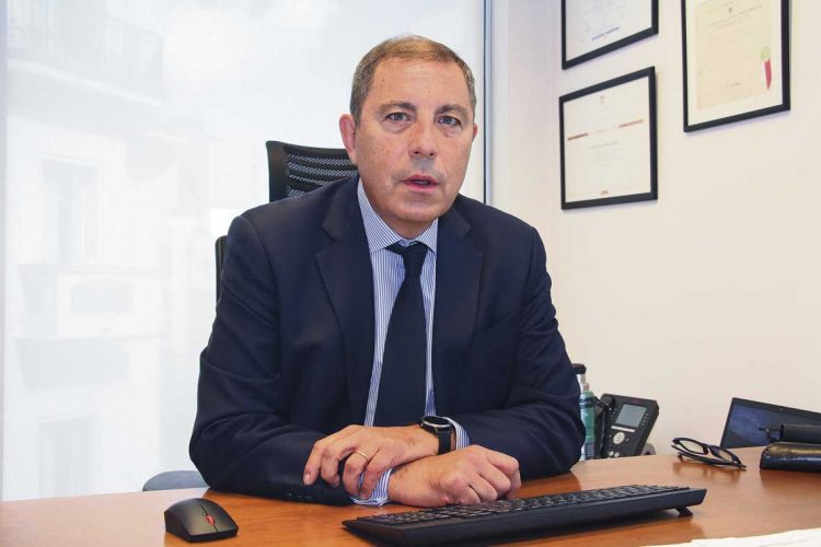 Para enfrentar la carestía “es preferible una transferencia directa de recursos a personas carenciadas”