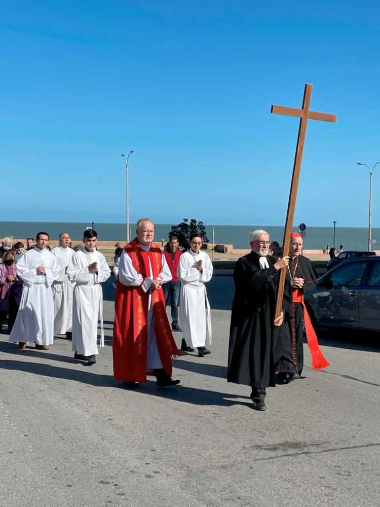 Referentes y fieles de la Iglesia anglicana, luterana y católica, rezaron juntos este Viernes Santo