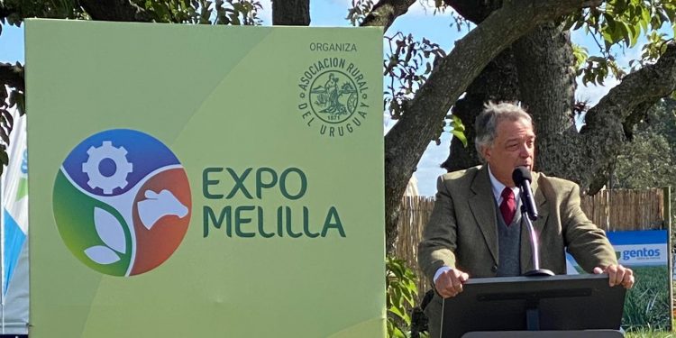 Mattos en la Expo Melilla: En “un panorama incierto” es lógico que “el Gobierno tome medidas graduales”
