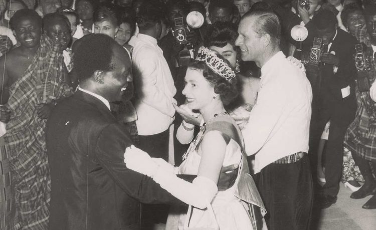 Son los países aliados o amigos los que terminan pagando el costo de las guerras: el caso de la libra esterlina