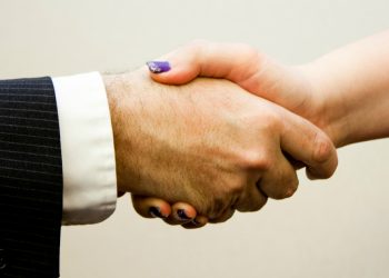 El apretón de manos