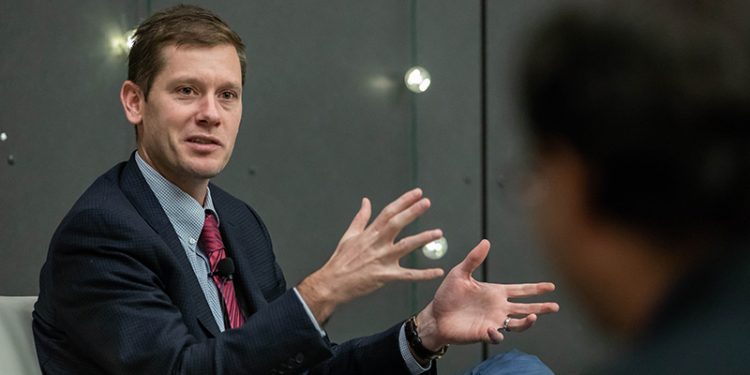 Un mundo más dividido geopolíticamente y más turbulento económicamente