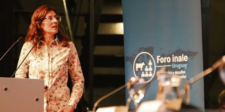 Hay importantes mercados a los que la lechería debe mirar, dijo la Ec. Mercedes Baraibar