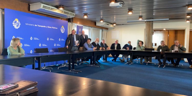 Ministro Falero: “A veces es difícil coordinar esfuerzos entre las oficinas públicas”