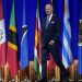 En una disminuida Cumbre de las Américas, Biden presentó plan para regular la migración